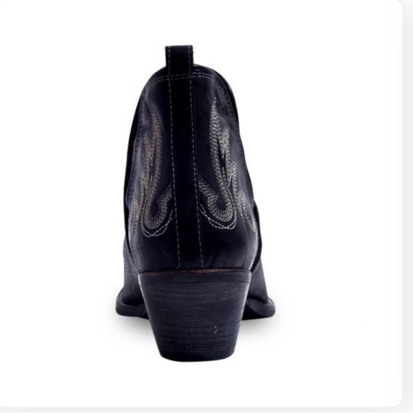 Myra Lasso Laced Western Booties - Picture 3 of 5